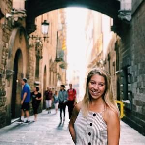 Meet your Posher, Ashley